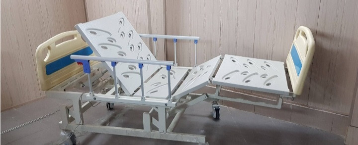 تخت سه شکن برقی